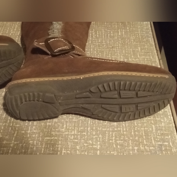 Women's Apres Boots Size 11 Very Comfortable Brand New Without Tag - Picture 2 of 7